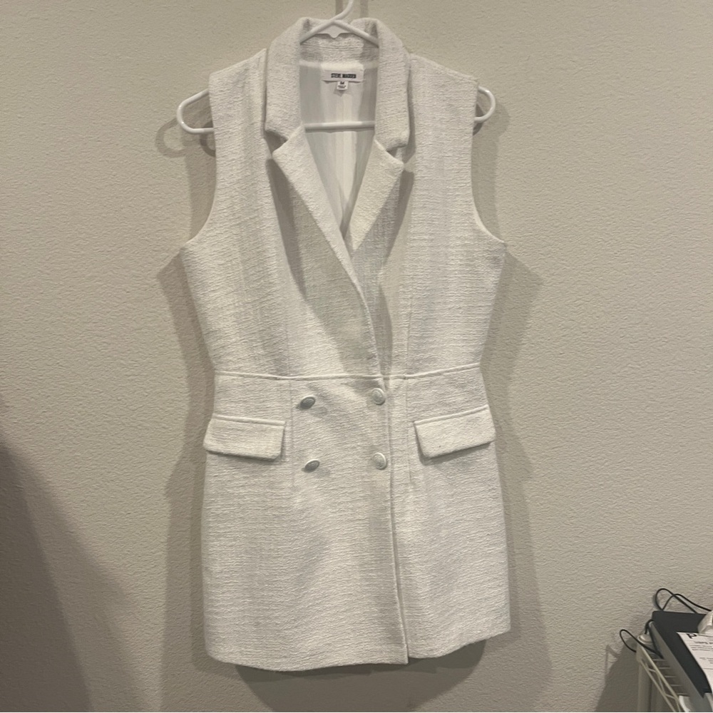 Steve Madden white tweed inspired romper with skirt look size medium